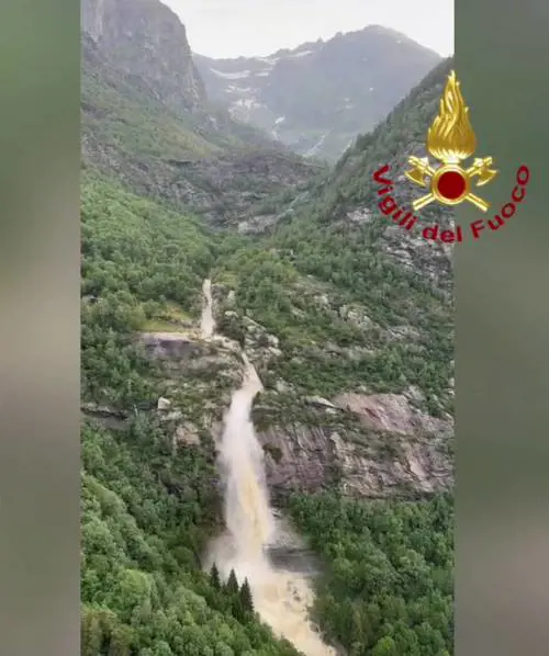 Frane e alluvioni devastano il Nord Ovest