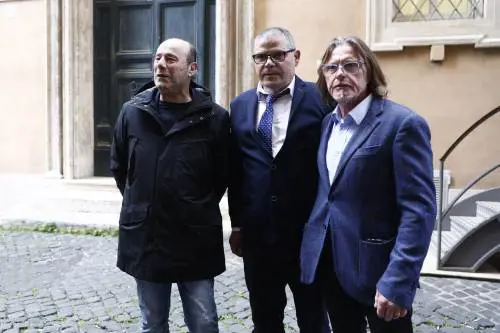 Due bimbe torturate, tre condanne. L'inchiesta, le Iene, i dubbi: "E se fossero innocenti?"