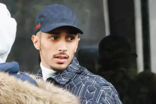 I vigili fermano Mercedes sospetta. Simba e Baby Gang al Comando