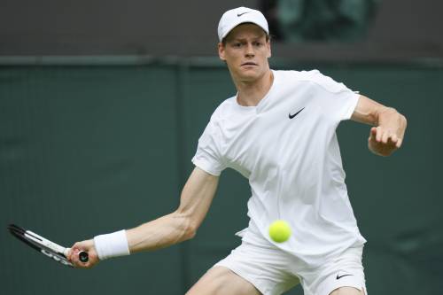 Wimbledon, Sinner debutta vincendo: Hanfmann sconfitto in 4 set, adesso derby con Berrettini