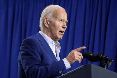 Biden, check up dopo il dibattito: "Sto bene". Ma per l'80% degli americani è  "troppo vecchio"