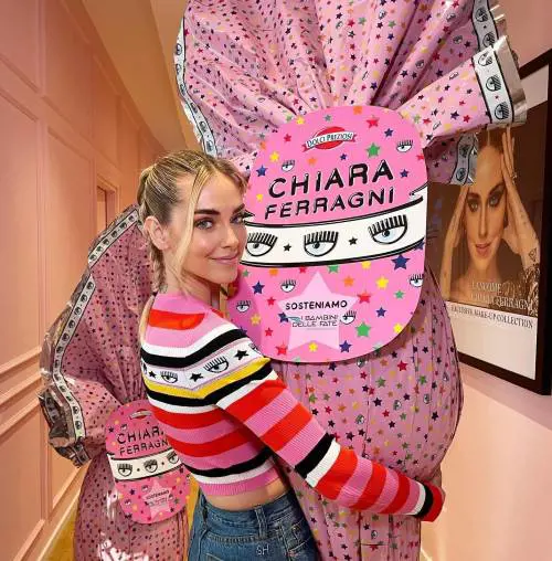 Uova di Pasqua, Chiara Ferragni chiude il caso: verserà 1,3 milioni di euro