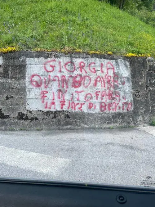 "Farai la fine di Benito". Nuove minacce contro Giorgia Meloni in Trentino