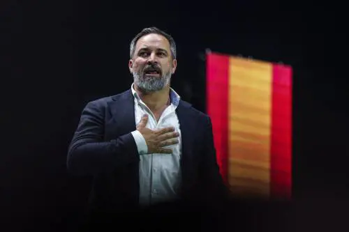 Vox lascia Ecr e passa al gruppo Patrioti per l'Europa: "Meloni sarà sempre amica"
