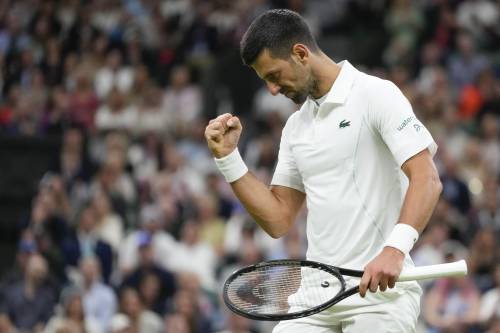 Wimbledon, Djokovic vince in scioltezza: Holger Rune sconfitto in 3 set