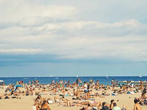No tourists