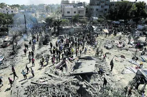 Khan Younis, raid di Israele. "Colpiti due capi di Hamas"