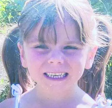 Francia sotto choc: uccisa a 6 anni dal compagno della madre 
