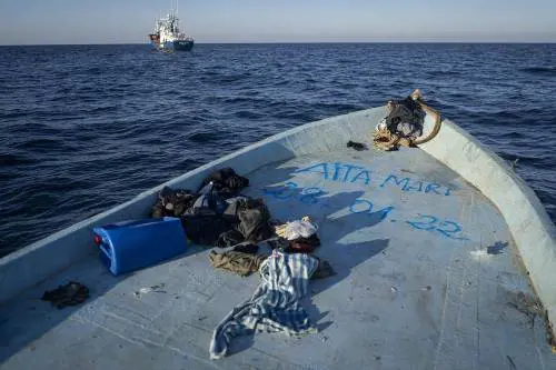 Le sovvenzioni dal governo e l’esenzione dalle tasse: così la Ong basca ha operato per anni nel Mediterraneo