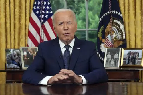 Biden e l'appello alla calma. Il rebus della campagna dem