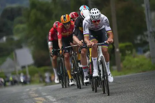 Monossido di carbonio per migliorare le prestazioni, è bufera "rebreathing" nel ciclismo