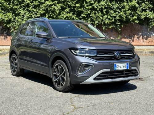 Volkswagen T-Cross 2024: guarda la gallery del nuovo B SUV tedesco