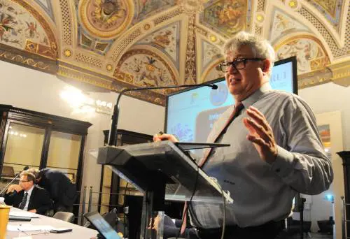 "Gioca con Israele, no alla Nazionale"