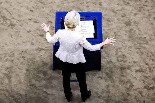 Voto contro Von der Leyen, Meloni: "Noi mai con la sinistra"