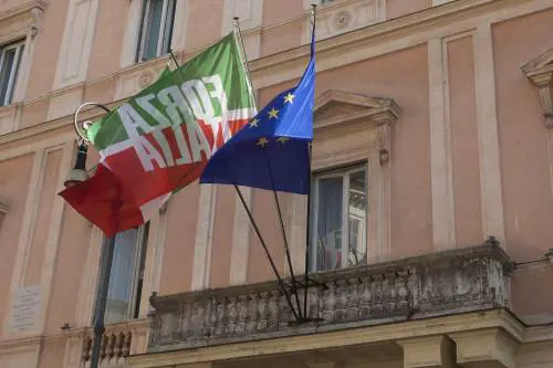Lettera choc recapitata a Forza Italia: "Fascisti, vi impiccheremo"