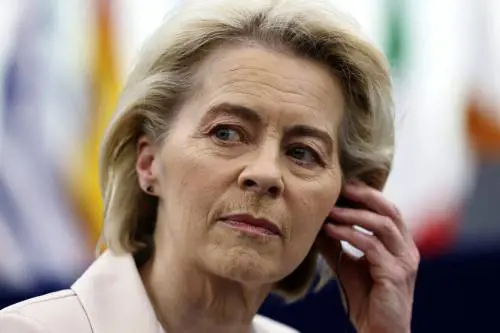 Cambia l'aria su green deal e immigrazione: la maggioranza Ue si sposta verso destra