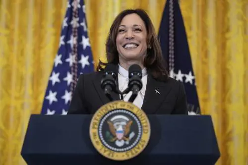 Tandem femminile o coppia afroamericana: impazza il totonomi per il vice di Harris