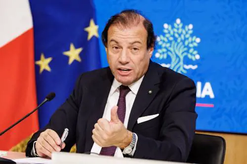 Bollette e pensioni, maggioranza in tilt