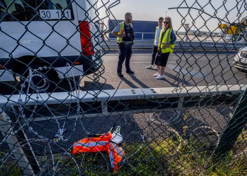 Blitz ecoterrorista nell'hub. Aerei bloccati a Francoforte