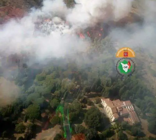 Prato, va a fuoco il poligono di tiro: due morti e un ferito grave
