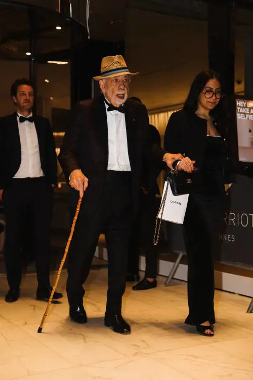 Francis Ford Coppola baciava le comparse sul set