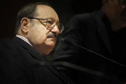 Quegli intolleranti che si sentono nel giusto. E l'eterna ricerca del fascista immaginario