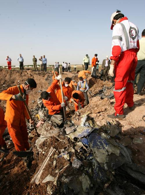 FOTO Il disastro del volo Caspian Airlines 7908 il Giornale