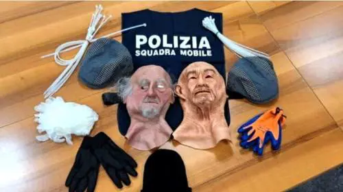 Sorpresi mentre stanno per rapinare una banca, il tribunale li scarcera: "Non avevano un piano"