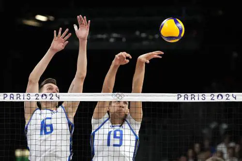 Urlo Francia: l'Italvolley fa scena muta