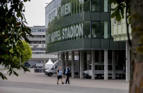 La radicalizzazione e il giuramento all'Isis: chi sono i terroristi fermati a Vienna
