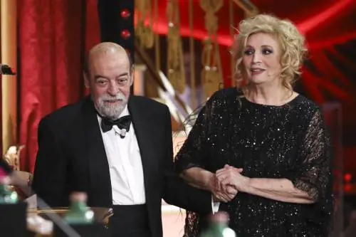 Il dolore di Iva, addio al suo Fausto