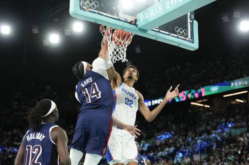 Steph Curry incontenibile, il Dream Team vince l’oro nonostante un’ottima Francia