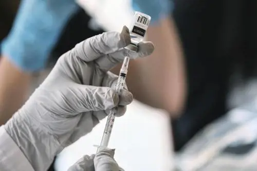 Vaccini, la nuova "formula" per bloccare le epidemie sul nascere