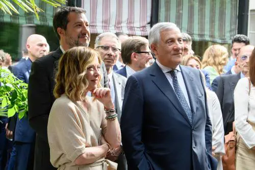 Vertice dei tre leader a caccia di risorse per abbassare le tasse. "Non ci sono attriti"