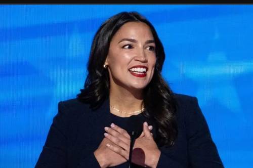 La convention incorona Alexandria Ocasio-Cortez e i dem Usa virano ancora più a sinistra