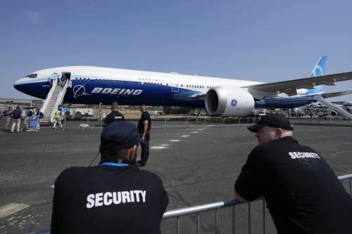 Crepa in una struttura primaria: Boeing ferma i test del nuovissimo 777X