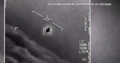 Oggetti volanti nei cieli americani: ufo o droni? La soluzione di Trump