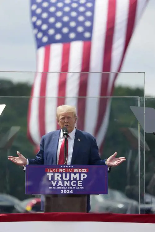 Conte e Salvini: un'estate aspettando Trump