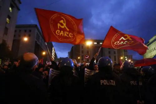 "10, 100, 1000 liste. La lotta è l’unica via". I Carc tornano all’attacco