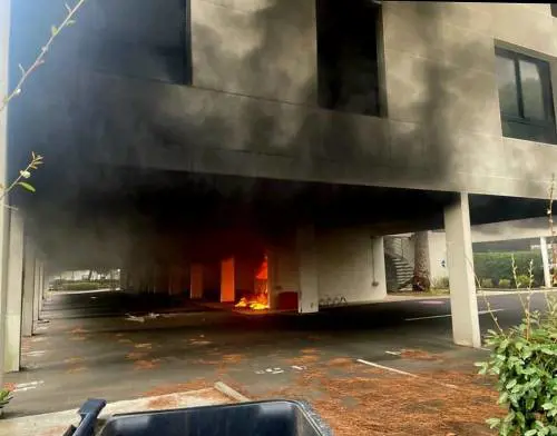 Francia, autobomba contro la sinagoga: "Il sospetto aveva una bandiera palestinese"