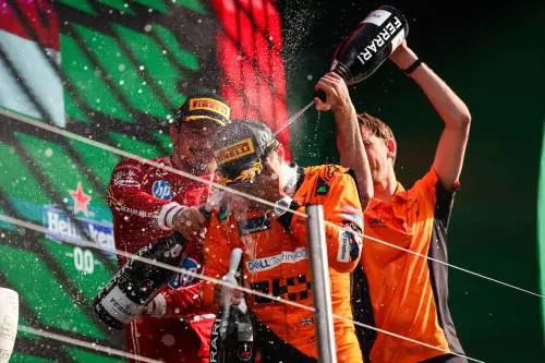 Finisce il regno Verstappen. Norris lo detronizza in casa