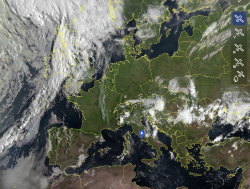 Pioggia e temporali in dieci Regioni. Ecco dove l'estate è (quasi) finita