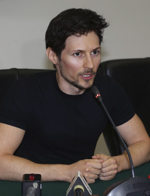 "Attività criminali". Durov incriminato e rilasciato su cauzione: non potrà lasciare la Francia