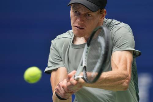 Us Open, Sinner batte Michelsen in tre set e vola al terzo turno