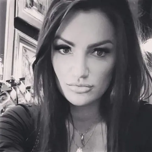 "Sono scappata da mio marito". Si indaga sui post social di una donna scomparsa nel Salento