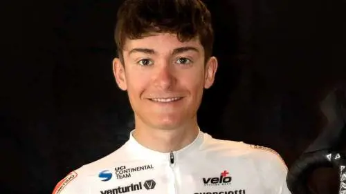Lutto nel ciclismo: addio a Simone Roganti, stroncato da un malore a soli 21 anni
