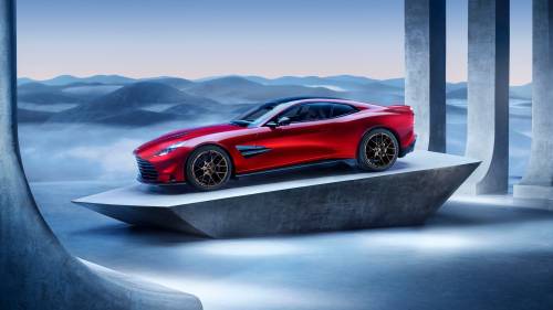 Nuova Aston Martin Vanquish: guarda la gallery