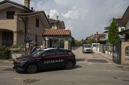 La vicinanza dei nonni e degli zii. "Molta pena per nostro nipote"