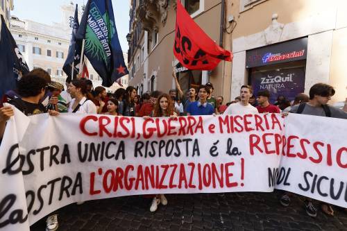 "Vincere e resistere". Gli studenti comunisti preparano nuove proteste e occupazioni