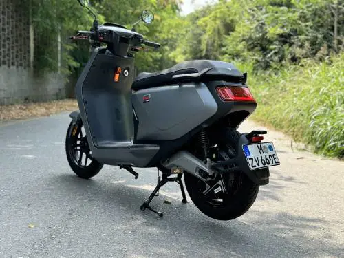 Niu MQi GT 100, la gallery dello scooter elettrico perfetto per la città